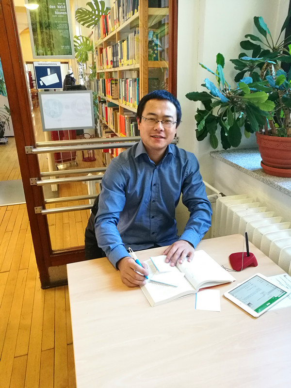 Dong Jiahui, a lecturer of Electrical Engineering