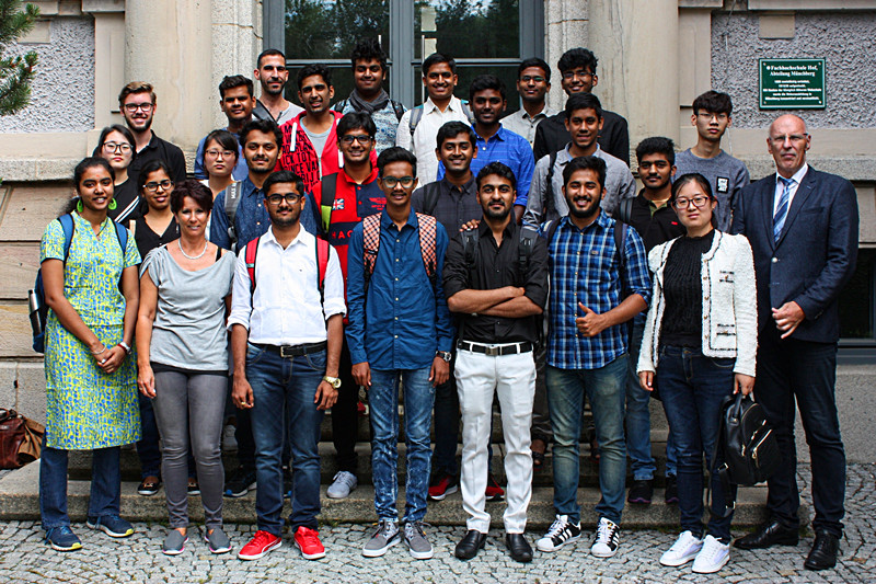 Family Photo of Summer program in Hof University of Applied Sciences, Germany